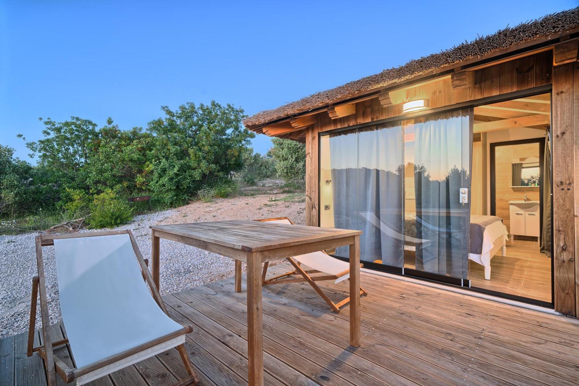 Golden Haven Luxe Bungalow Resort Murter Exterior photo